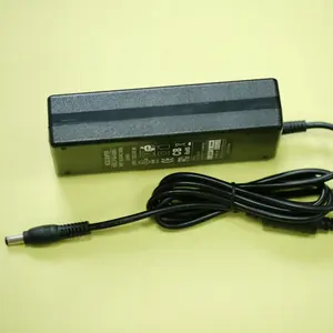 Masaüstü AC/DC adaptörü anahtarlama güç kaynağı 12V 8A 96W LED aydınlatma için güç kaynağı adaptörü
