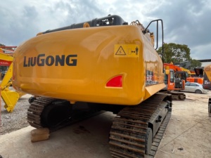 Excavatrice LIUGONG 933E de 33 tonnes, équipement lourd d'occasion avec système hydraulique, moteur à prix réduit comme composant essentiel - Product Image 4