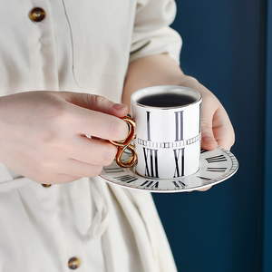 Tazza da tè in ceramica piattino <span class=keywords><strong>orologio</strong></span> numero Design manico in oro tazze da caffè Espresso in porcellana di lusso moderne tazze da caffè turco - Product Image 5