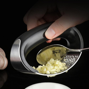 Garlic Press Ring 430 Stainless Steel Manual Garlic Crusher Kitchen <b>Tool</b> Black With No Logo - Product Image 2