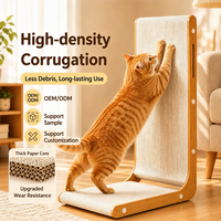 Griffoir vertical en carton OEM/ODM pour chat, griffoir mural avec boule à clochette, jouet d'intérieur multi-scénarios pour chat