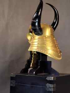 Armure traditionnelle japonaise de samouraï, casque, armure de <span class=keywords><strong>Minamoto</strong></span> Yoshitsune, tenue de festival, accessoires de télévision - Product Image 3