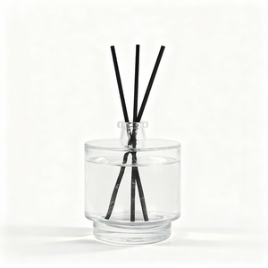 Bottiglia di Profumo per Auto in Vetro Verde da 500ml, 200ml, 100ml, 50ml, Rotonda con Design Unico a Gradini - Product Image 5