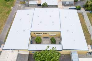 <span class=keywords><strong>แผ่น</strong></span><span class=keywords><strong>หลังคา</strong></span>สีขาวยืดหยุ่น TPO 60ล้าน TPO (เทอร์โมพลาสติกโพลีโอเลฟิน) เมมเบรนกันน้ำ - Product Image 3