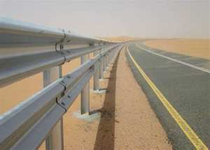 Venta al por mayor AASHTO M180 W-Beam <span class=keywords><strong>Guardrail</strong></span> Barrera de tráfico vial para seguridad vial - Product Image 4