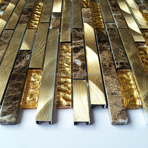 <span class=keywords><strong>Mosaico</strong></span> in Vetro Laminato <span class=keywords><strong>a</strong></span> Forma di Striscia Lunga Color Oro, Design Moderno per Decorazione Interna, Piastrelle Murali Miste in Marmo - Product Image 3