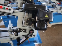 Scie à ruban horizontale mécanique DECHANG BS-712N à bas prix avec moteur de 1,1 kW pour la découpe des métaux