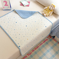 Coussin petit et multifonctionnel en coton pur matelassé avec motifs de dessins animés et d'anime