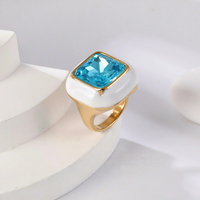 Cincin Hadiah Ulang Tahun Wanita Trendi Grosir Pabrik, Lapis Emas 24K Baja Anti Karat Mutiara Buatan Laboratorium Bentuk Bulat/Bunga