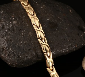 Pulsera de Energía Cuántica con Cadena y Eslabones Geométricos de Acero Inoxidable Chapado en Oro de 18K, con Iones Negativos y Energía Escalar - Product Image 6