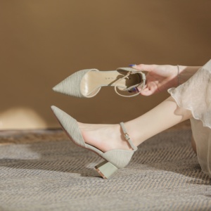 Zapatos de Tacón Alto de Satén con Pedrería para Hombre, Zapatos de Boda con Cordones y Punta Cuadrada - Product Image 1