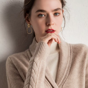 <span class=keywords><strong>Cardigan</strong></span> Corto da Donna Classico <span class=keywords><strong>Nero</strong></span>, Tessuto Personalizzato a Trama Intrecciata, Caldo e Spesso per Climi Freddi - Product Image 4