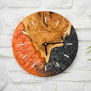 Reloj de Pared de Resina y Madera, Artesanía Elegante, Hecho a Mano, Duradero, Funcional, Elegante y Decorativo, Perfecto para la Sala de Estar - Product Image 4