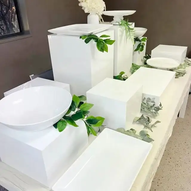 9 pz/set bianco acrilico Buffet Display cubo di nidificazione cibo Display acrilico riser per festa di nozze