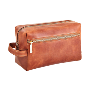 Bolsa de maquillaje de gran capacidad y alta calidad al por mayor, bolsa de viaje de cuero de estilo moderno para artículos de tocador, estuche cosmético con asa y cremallera, letra - Product Image 4