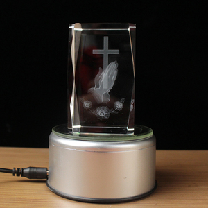 Cristal religieux en forme de cube 3D, souvenirs de baptême pour bébé - Product Image 2