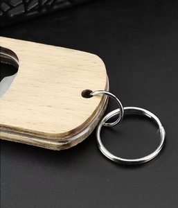 Porte-clés décapsuleur en bois pour bar et <span class=keywords><strong>restaurant</strong></span>, en alliage, étanche, avec impression typographique, pour mousquetons promotionnels - Product Image 2