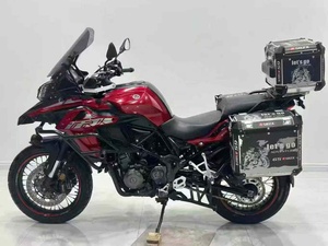 Motocicleta Cyclone RX600 Resistente de 560cc con Arranque Eléctrico, Estilo Retro, Versátil para Carretera, Todoterreno y Uso Recreativo - Product Image 3