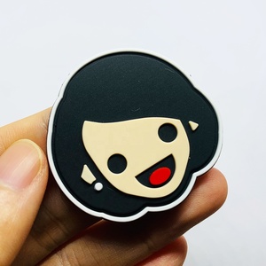 Petit bâton lavable sur le logo de nom en relief 3D personnalisé en caoutchouc souple PVC <span class=keywords><strong>autocollant</strong></span> auto-adhésif Patch <span class=keywords><strong>pour</strong></span> vêtements - Product Image 6