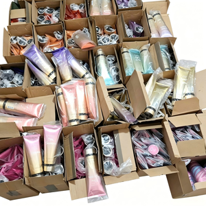 Ensemble de quatre parfums pour cheveux et corps pour femmes, parfum floral longue durée, encens, grenade, agrumes, vente en gros - Product Image 4