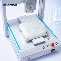 Système de distribution de liquides microfluidiques avec contrôle de mouvement XYZ et pompe doseuse en céramique pour applications de laboratoire et microfluidiques