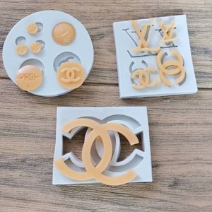 Moldes de Silicona con Logotipo de Marca de Lujo para Decoración de Pasteles, Chocolate, <span class=keywords><strong>Fondant</strong></span>, Dulces, Resina, Adornos para Bolsos, Decoración para Cupcakes - Product Image 1