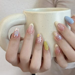 Colección de Uñas Postizas de Lujo en Tono Nude, con Pedrería en Forma de Corazón, <span class=keywords><strong>Amarillo</strong></span> Leche, <span class=keywords><strong>Manicura</strong></span> <span class=keywords><strong>Francesa</strong></span>, Largas/Cortas, Removibles - Product Image 3