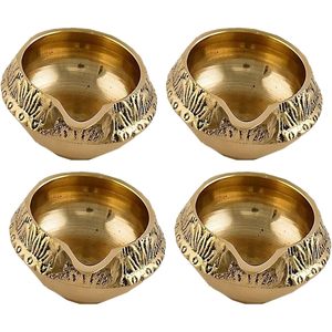 Lampe à huile Kuber en laiton doré artisanal PARIJAT HANDICRAFT pour Diwali, Pooja, avec motif traditionnel gravé, article indien pour la Puja - Product Image 6