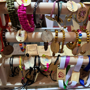 สายรัดข้อมือควบคุมการเข้าออก GSC RFID ทำจากไม้ พร้อมผ้า RPET รีไซเคิล และ NFC สำหรับสมาชิกโรงแรมและการชำระเงิน - Product Image 4