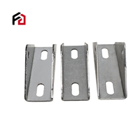 Connecteurs triangulaires pour systèmes photovoltaïques, supports de projecteur, acier zingué, épaisseur 2,5/3 mm