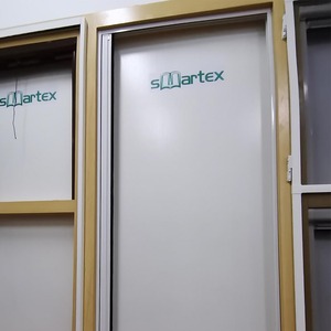 Moustiquaire <span class=keywords><strong>coulissante</strong></span> rétractable pour porte et fenêtre, en fibre de verre de haute qualité, installation facile pour tous types de portes - Product Image 3