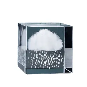 Sıcak satış bulutlar ve yağmur damlaları kristal 3D küp masaüstü süsler şifa yaratıcı hediye ile 3d lazer gravür kristal küp