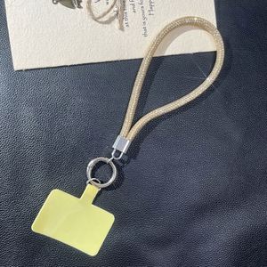Pendentif en corde de strass avec bracelet en maille diamantée pour accessoires de coque de téléphone portable mains libres - Vente en gros - Product Image 4