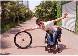 <span class=keywords><strong>Fauteuil</strong></span> <span class=keywords><strong>roulant</strong></span> de sport en alliage de magnésium, pliable, personnalisé, amovible rapidement, pour personne handicapés, 2020 - Product Image 3