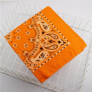 Bandana personnalisée avec motif sur mesure, foulard multifonctionnel pour la tête et le cou, directement de l'usine - Product Image 6