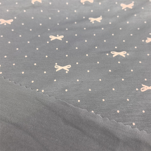 Fabricant de gros tricot 95% fibre de <span class=keywords><strong>viscose</strong></span> 5% <span class=keywords><strong>tissu</strong></span> spandex bowknot <span class=keywords><strong>imprimé</strong></span> <span class=keywords><strong>tissu</strong></span> <span class=keywords><strong>jersey</strong></span> simple pour bébé t-shirt vêtements - Product Image 2