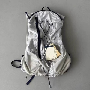 Mochila Ligera de Poliéster para Camping, Senderismo, Trail Running y Pérdida de Peso - Product Image 4