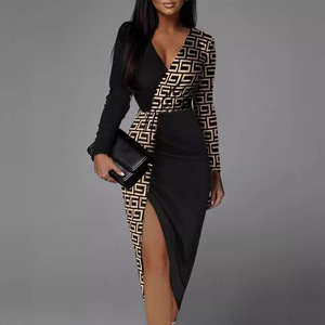 Conjunto de Falda Midi de Cintura Alta, Vestido Negro Ajustado de Manga Larga con Cuello en V y Diseño de Paneles para Oficina - Product Image 3