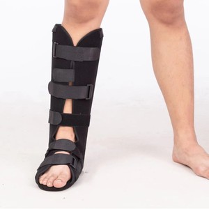 Attelle de cheville transcutanée à vitesse extrême, noire, longueur mollet, taille SML, pour rééducation et fixation des fractures et entorses de la cheville - Product Image 1