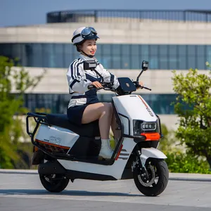 Spor Elektrikli Motosiklet 60V 72V uzun menzilli 80km Elektrikli scooter Motosiklet ile çıkarılabilir pil