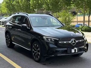 Mercedes-Benz <span class=keywords><strong>GLC</strong></span> <span class=keywords><strong>350</strong></span> <span class=keywords><strong>E</strong></span> L <span class=keywords><strong>4MATIC</strong></span> Edición Coleccionista 2025 |   Vehículo Híbrido Enchufable (PHEV) Usado Chino, Euro VI, Volante a la Izquierda, para Exportación - Product Image 3