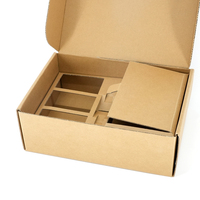 Boîte en carton ondulé brun kraft personnalisée par le fabricant avec insert divisé pour kit cadeau artisanal, emballage de marchandises