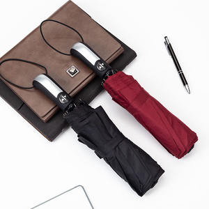 Parapluie publicitaire moderne pliable en trois sections, entièrement automatique, 10 baleines, diamètre ouvert 105 cm, avec logo personnalisé imprimé, pour les entreprises - Product Image 3