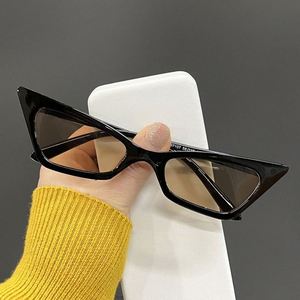 Lunettes de soleil pour femmes tendance rétro jaune vert 2022, lunettes de soleil de couleur bonbon, petite monture, œil de chat, pour femme - Product Image 2