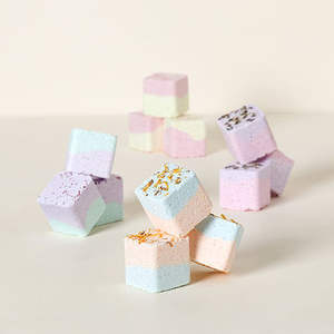 Nuevas Ideas de productos Juego de regalo de vapor de ducha de aromaterapia con calendario de 24 días - Product Image 4