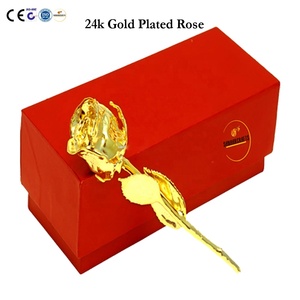 Figurine de rose plaquée or 24 carats Sanaar Crafts - Thème Amour Éternel - Cadeau promotionnel original - Décoration artistique de collection - Product Image 2