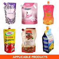 Automatische zakjesafvulmachine voor appelsaus, mangopulp, aardbeienpasta en fruitjam, inclusief afvullen en afsluiten.