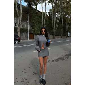 Cárdigan de Punto con Doble Cierre Balboa en Gris, Estilo Casual con Capucha, Lana Tejida para Otoño y Primavera, Opciones de Longitud Larga y Corta - Product Image 4