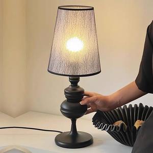 Lámpara de Mesa de Alta Gama, Estilo Nórdico Creativo, Moderno y Vintage, Estilo Retro Americano, Táctil, para Sala de Estar/Dormitorio, Ambiente - Product Image 1