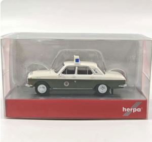 Modelo de Diorama de Coche Antiguo de Europa del Este, Volga WOLGA M24, Escala 1/87, Verde y Blanco - Product Image 4